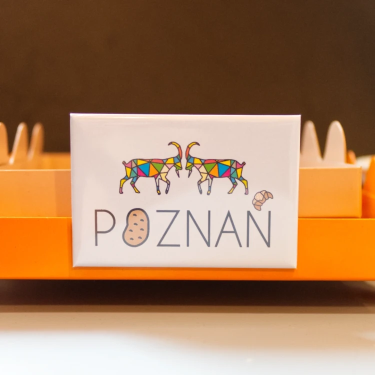 magnes koziołki rogal pyra poznań.webp