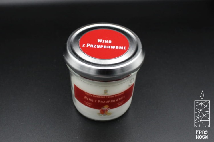 WINO Z PRZYPRAWAMI – Średnia świeca sojowa w słoiku