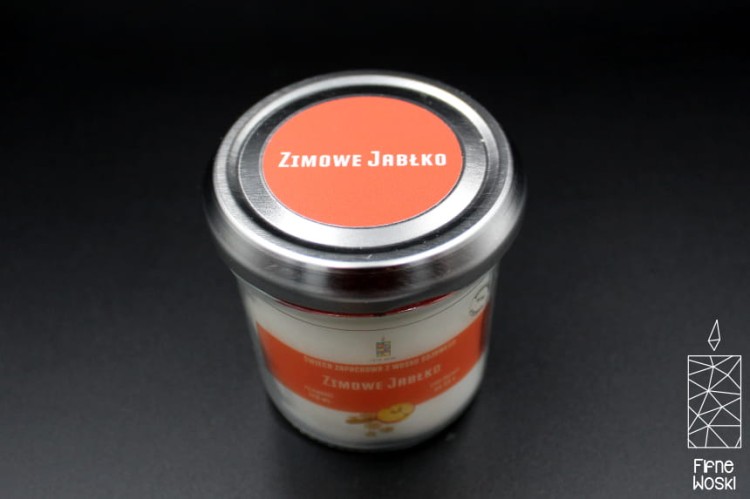 ZIMOWE JABŁKO – Średnia świeca sojowa w słoiku