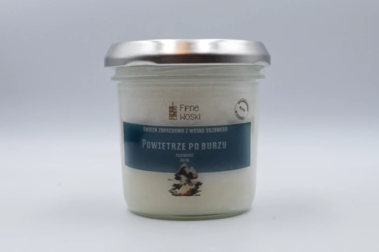 POWIETRZE PO BURZY – Średnia świeca sojowa w słoiku
